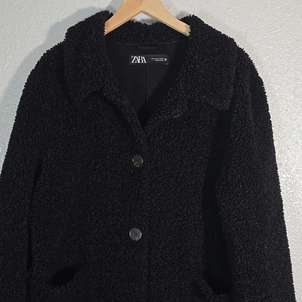 Zara Women's Black Teddy Coat